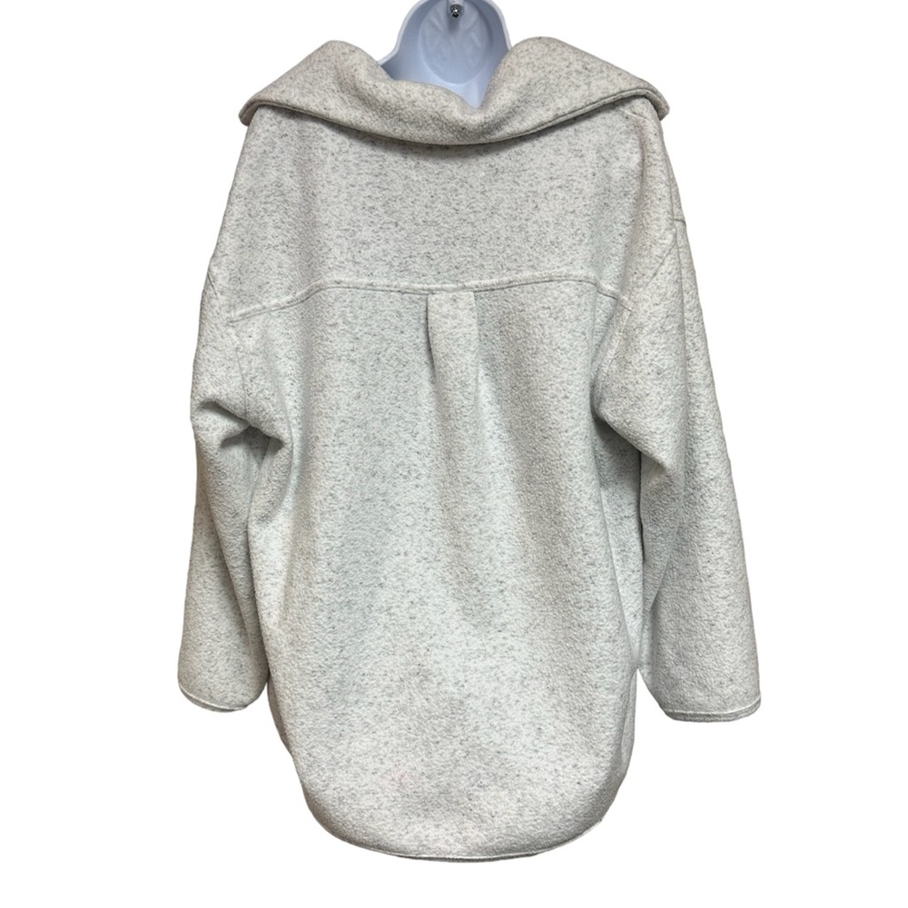 Free Peole oversized fleece shacket. - Picture 5 of 6
